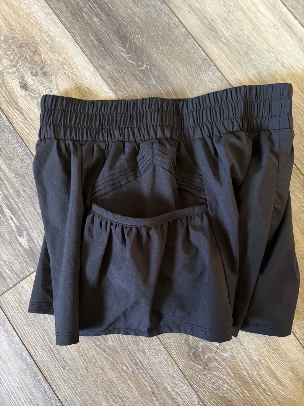 Anrabess Get Your Flirt On Women’s Ruffle Athletic Shorts - Picture 6 of 11